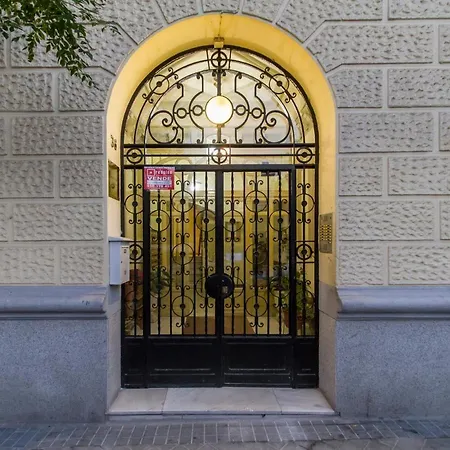 Centrico Y Moderno. Chamberi. 4 Personas, 2 Banos Apartment *