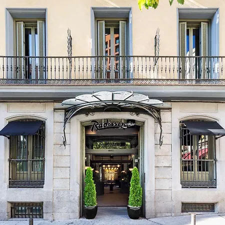 Radisson Blu Hotel, Prado 4*