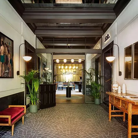Radisson Blu Hotel, Prado Hotel