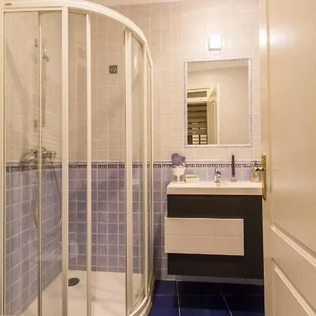 Centrico Y Moderno. Chamberi. 4 Personas, 2 Banos Apartment *