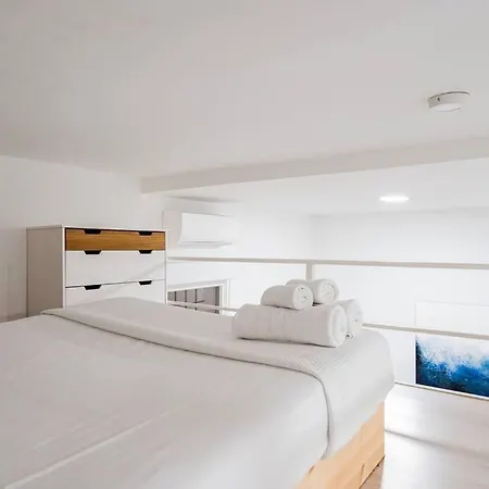 In Chamberi Pon23 * Madrid