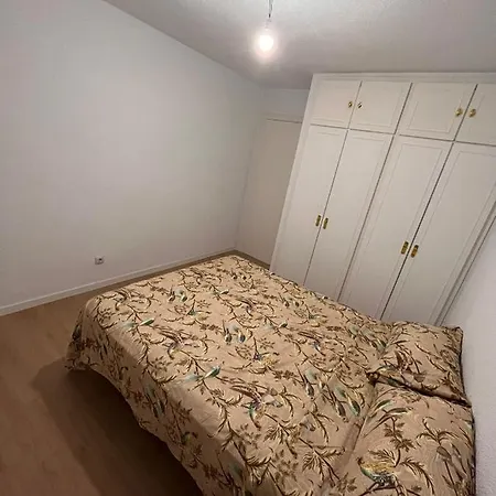 Guest house Mars Suites Alondra