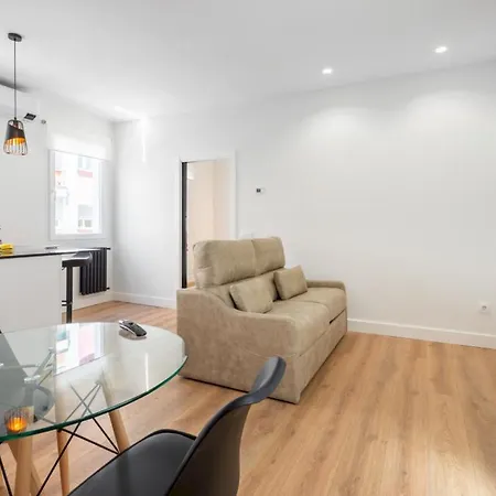 1 Bedroom 1 Bathroom Furnished - Salamanca - Modern - Mintystay * Madrid
