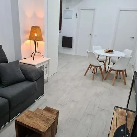 Apartamento Apartamento Pet-friendly En Atocha By Bebalmy