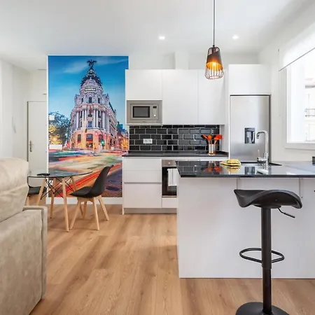 1 Bedroom 1 Bathroom Furnished - Salamanca - Modern - Mintystay Apartman *