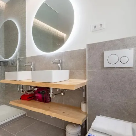 1 Bedroom 1 Bathroom Furnished - Salamanca - Modern - Mintystay