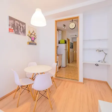 For Bonito Y Comodo Estudio Temporal Cerca Al Barrio Tetuan M Ara1 * Madrid