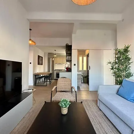 Apartment Nuevo Apt De Diseno 7pax En Centro/la Latina Madrid