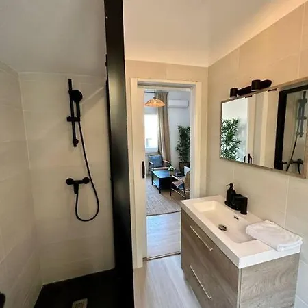 Nuevo Apt De Diseno 7pax En Centro/la Latina Apartment *
