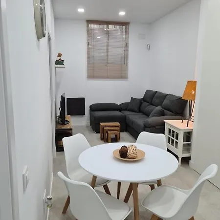 Apartamento Apartamento Pet-friendly En Atocha By Bebalmy Madri