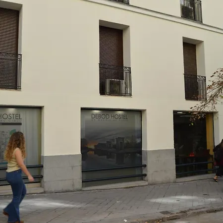 Hostal Debod *