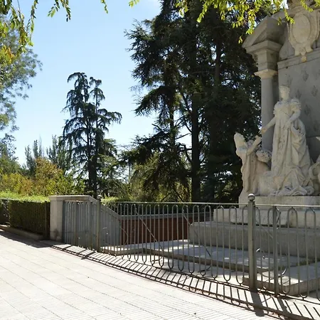 Hostal Debod *