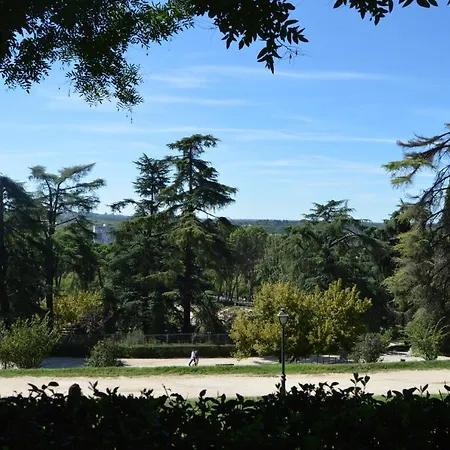 Hostal Debod