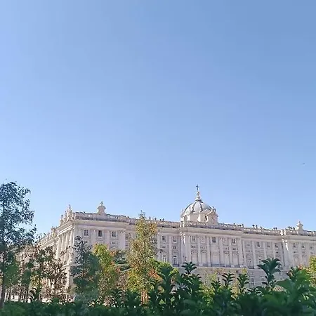 Con Balcon Y Bano Exclusivo Solo Ti Homestay Madrid