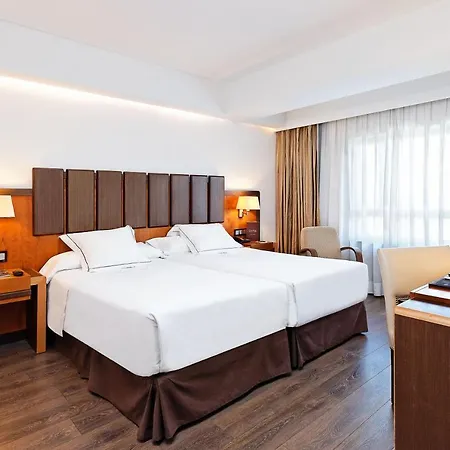 Ξενοδοχείο Claridge 4*