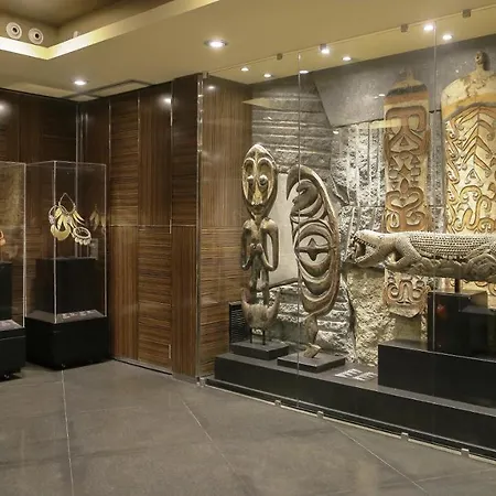 Urban, A Small Luxury Of The World 5* Madryt