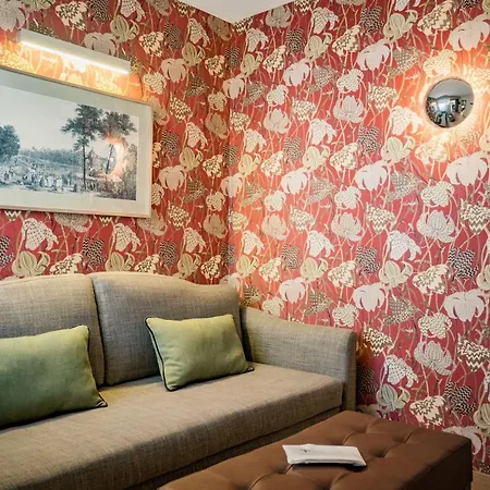 Meninas - Boutique Opera Hotel