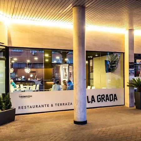 Hotell Tach Airport 4*