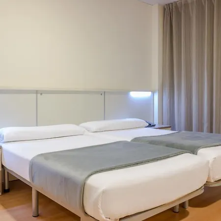 Vertice Roomspace Pensjonat Madryt