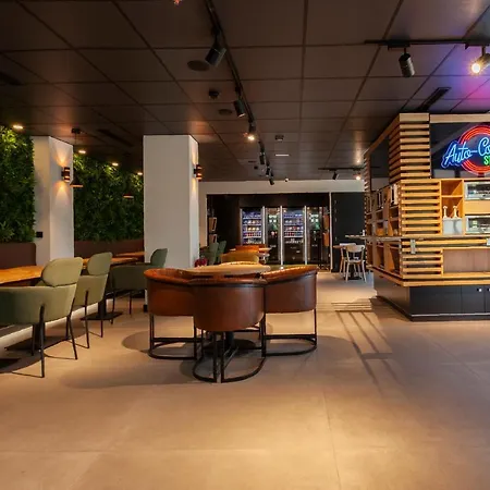 Vertice Roomspace Pensjonat 3*