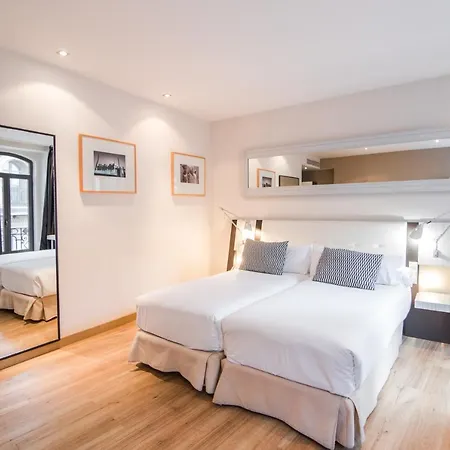 Petit Palace Chueca Hotel 3*