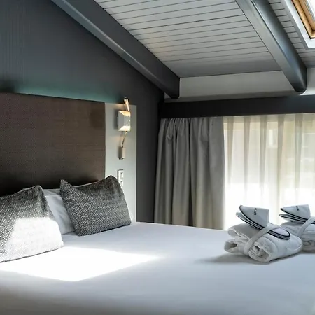 Petit Palace Plaza Espana 4*