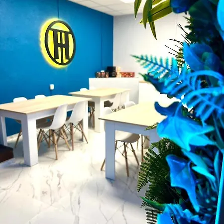 Thirty One Hostal *