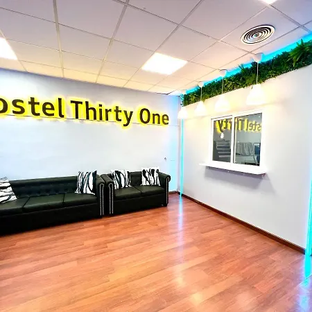 Thirty One Hostal