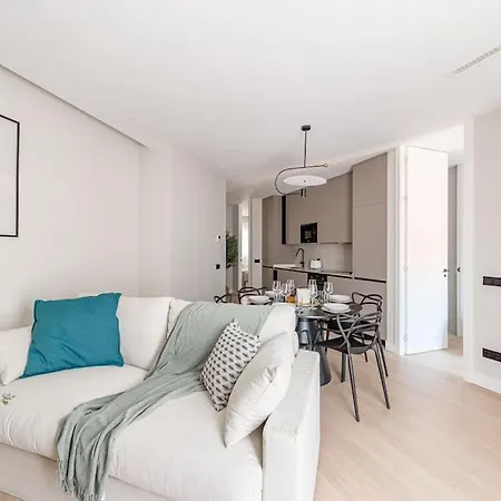 Apartment Modern Centro Ii Renovated 2br 2bh