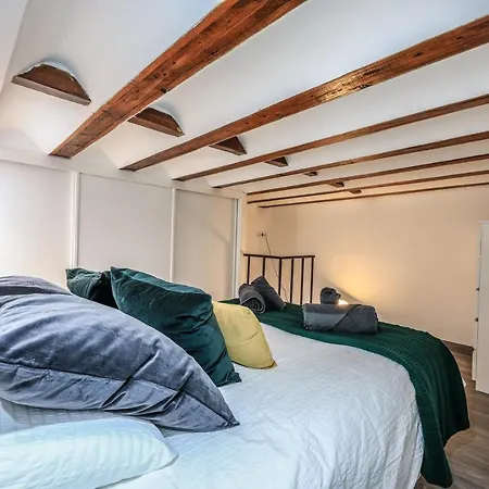 Discover From Our Cozy *