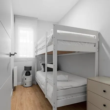 Cozy 2 Bedroom With Patio Apartament