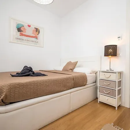 Lujoso Chalet Con Piscina Privada, Jardin Y Domotica En Puerta De Hierro Apartment Madrid