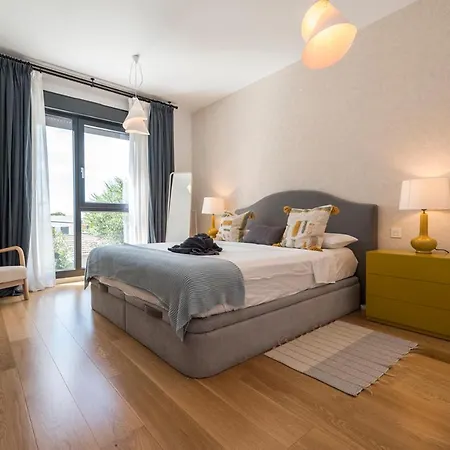 Apartment Lujoso Chalet Con Piscina Privada, Jardin Y Domotica En Puerta De Hierro Madrid