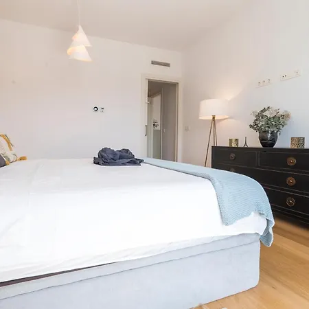 Apartment Lujoso Chalet Con Piscina Privada, Jardin Y Domotica En Puerta De Hierro Madrid