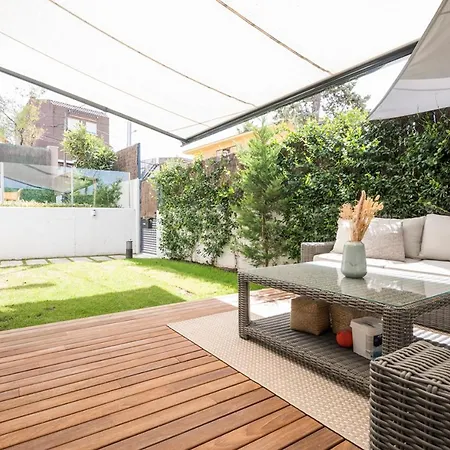 Lujoso Chalet Con Piscina Privada, Jardin Y Domotica En Puerta De Hierro