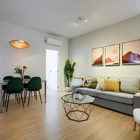 Charming Anton Martin Market Apartment Madrid