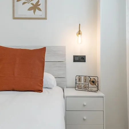 Jes A Nuevos Ministerios Apartment Madrid