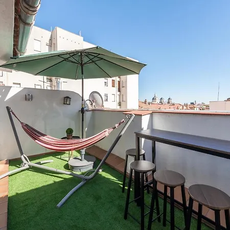 Atico En El Centro Con Terraza Y Vistas Increibles *