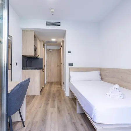 Micampus Xaudaro Student Apartment Madrid