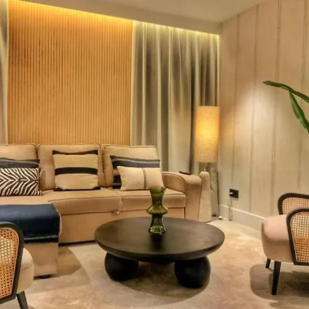 Precioso Apartamento Nuevo En Calle Ferraz *