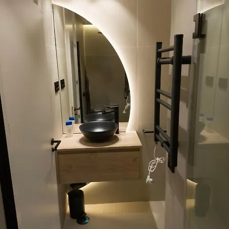 Precioso Apartamento Nuevo En Calle Ferraz * Madrid