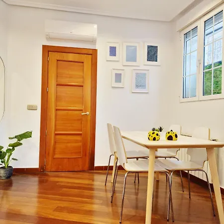 Apartamento Atocha / Embajadores Apartment *