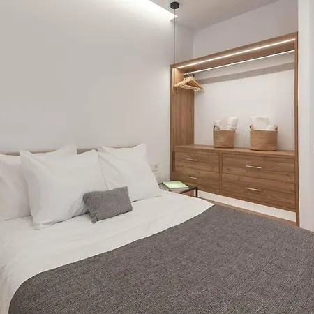Chamberi Iii Calle Cardenal Cisneros 3br 3bh Apartment