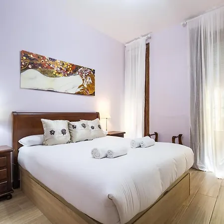 Charming Tirso De Molina I Apartment *