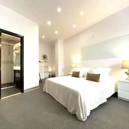 Impecable, Nuevo, Comodo, Frente Al Metro Colombia Apartamento Madrid