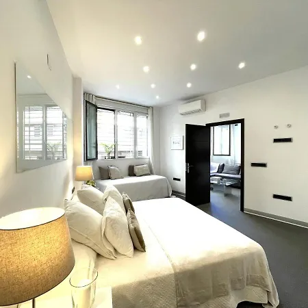 Apartamento Impecable, Nuevo, Comodo, Frente Al Metro Colombia