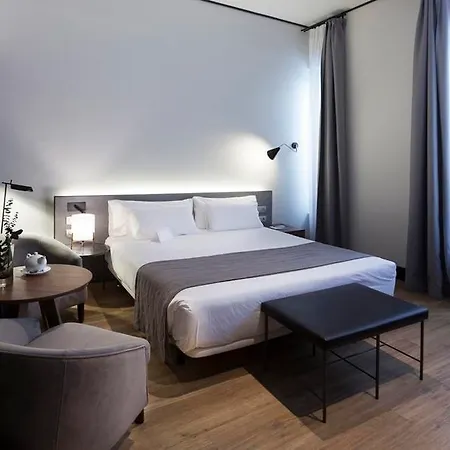 Icon Embassy Madri
