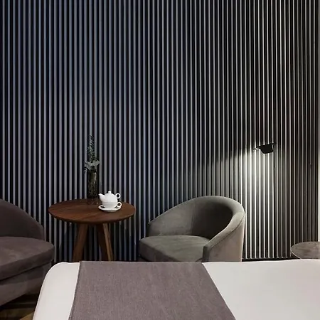 Hotel Icon Embassy 4*