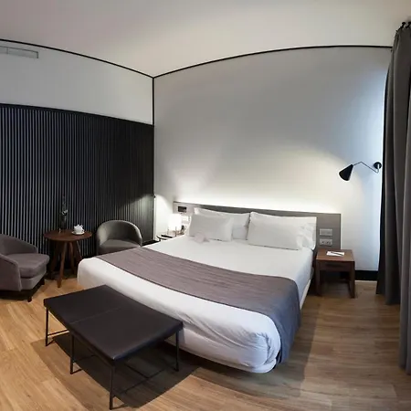 Icon Embassy Hotel
