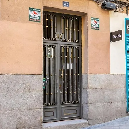 Apartment Apartamento A 2 Minutos De Lavapies, Madrid